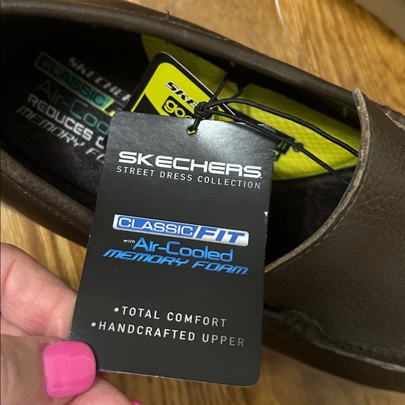 💕5/$15 Skechers Men's Dark Brown Slip-On Casual Loafers, NEW with tags - Picture 3 of 5